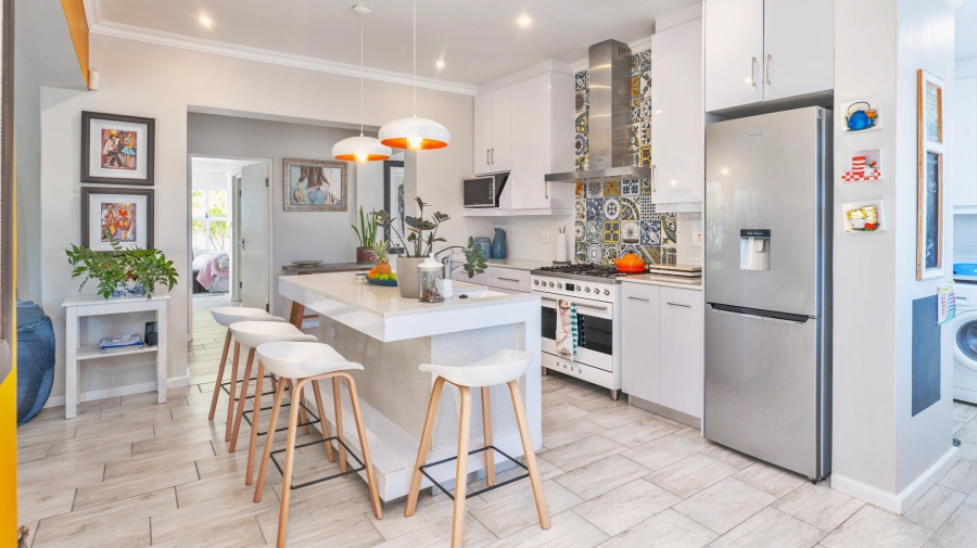 4 Bedroom Property for Sale in Struisbaai Western Cape